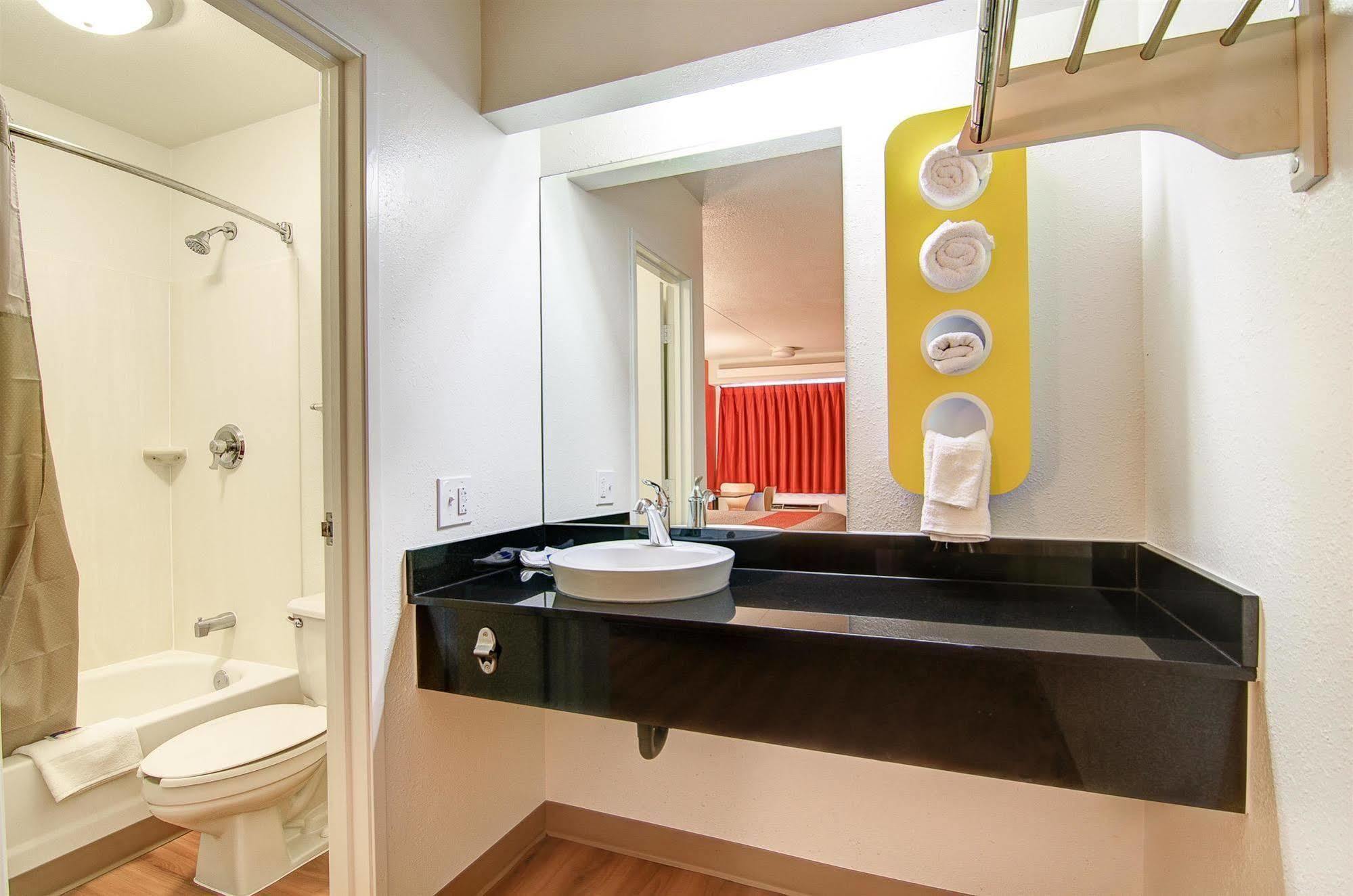 Motel 6-Springfield, Mo - North Екстер'єр фото